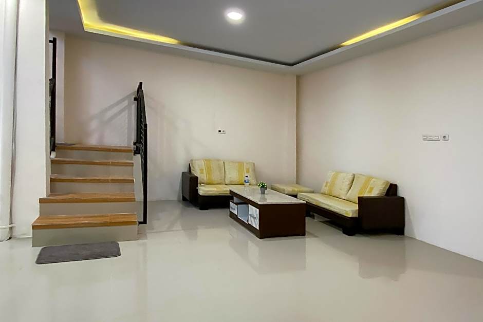 RedDoorz Syariah near RS Awal Bros Panam Pekanbaru