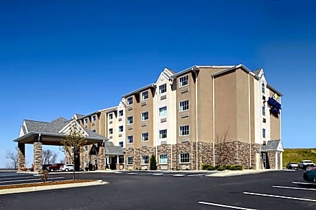 Microtel Inn & Suites by Wyndham New Martinsville