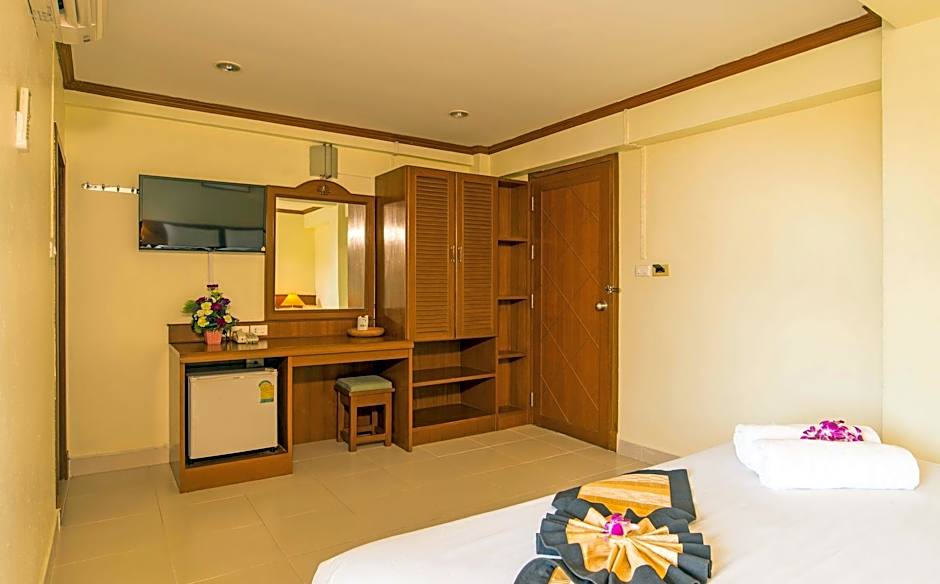 Krabi City Seaview Hotel
