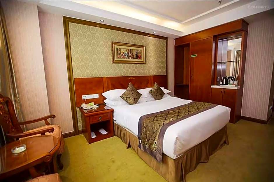 Vienna Hotel Huizhou West Lake Maidi South Road