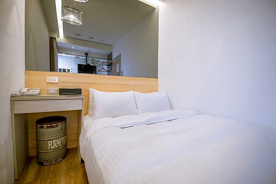 CHECK inn Express Taichung FuXing Hall 2