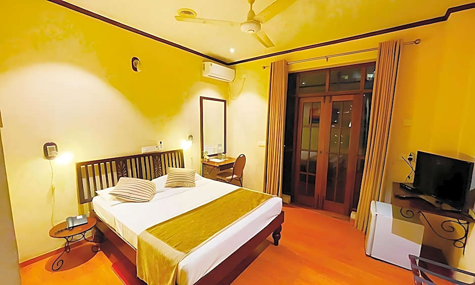 Colombo City Hotels (Pvt) Ltd