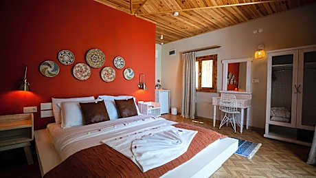 Suite with Terrace and Jacuzzi