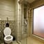 Bidwood Suite Hotel, Opposite Sarit Centre