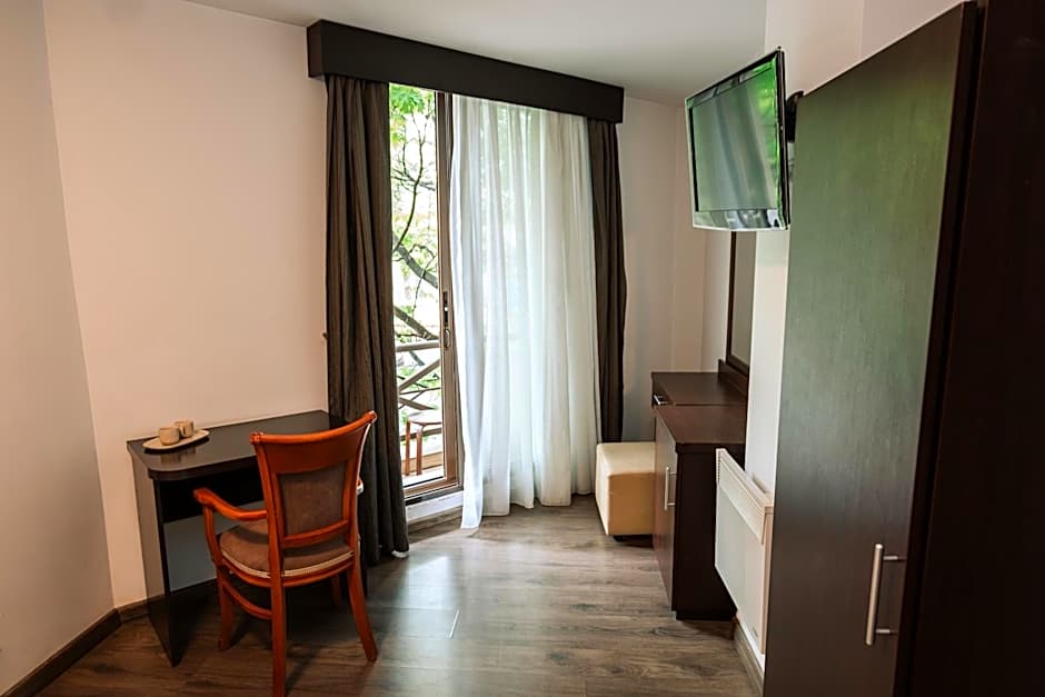 Hotel Duke Armeneasca - Ex Tempo