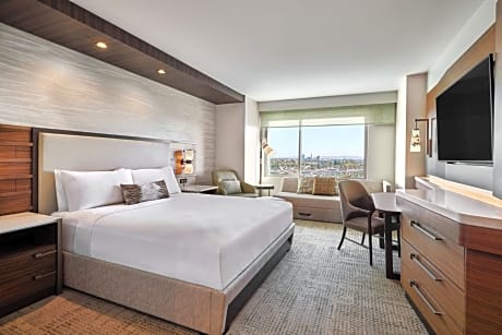 Concierge level, Guest room, 1 King, Trundle bed