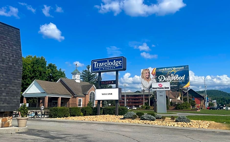 Travelodge by Wyndham Pigeon Forge Dollywood Lane