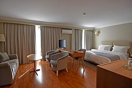 Double Room with Romantic Package