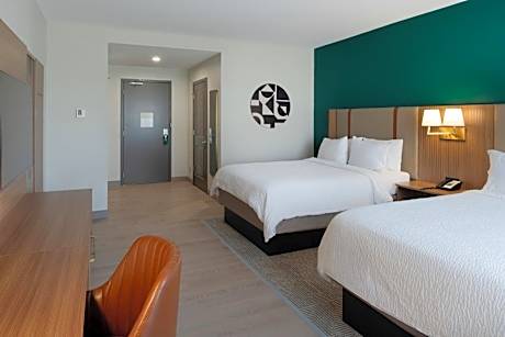 Standard Queen Room with Two Queen Beds