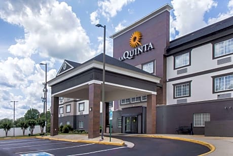La Quinta Inn by Wyndham Richmond South
