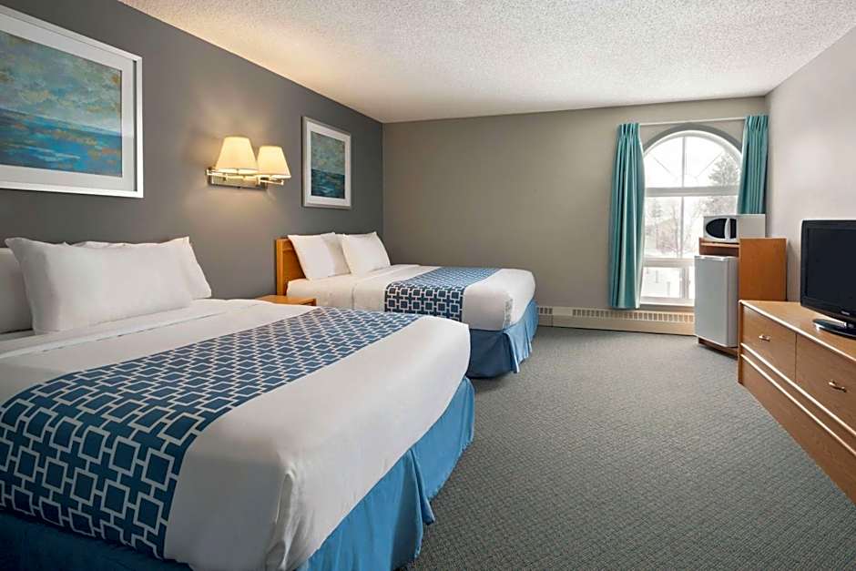 Travelodge by Wyndham Edmonton Airport