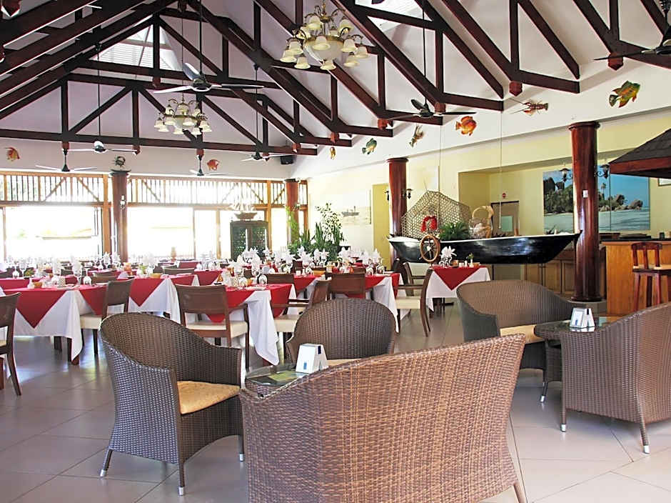 Pirogue Lodge