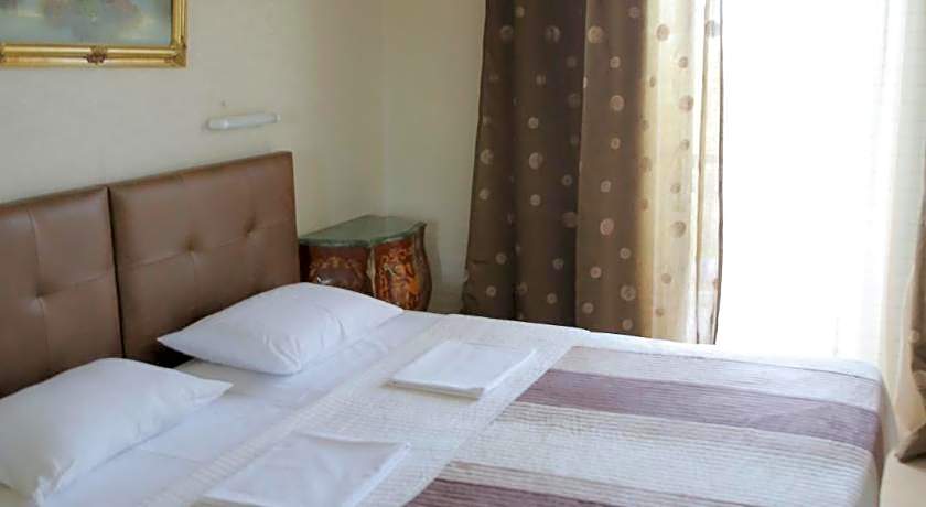 Hotel Anesi
