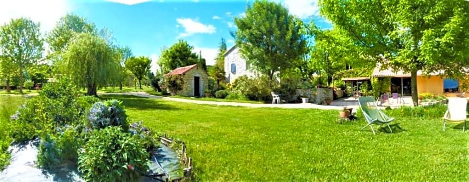 Gîte de groupe 15 à 19p, parc, salle de réception - CHAMBRES D'HOTES en semaine
