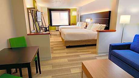 Suite with Two Queen Beds