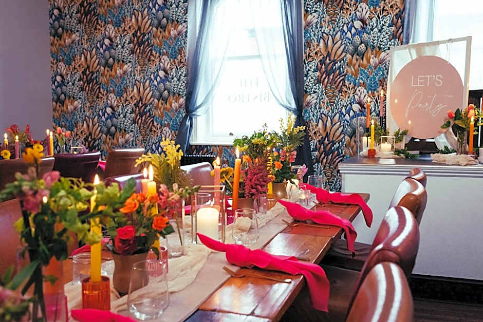 The Duke of Edinburgh Hotel & Bar