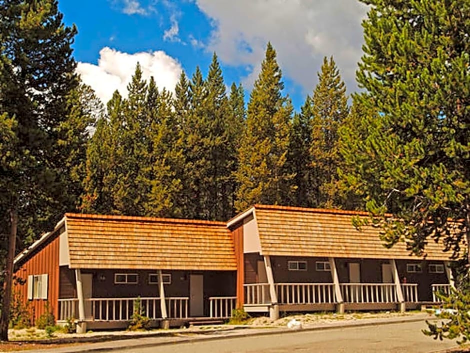 Canyon Lodge & Cabins
