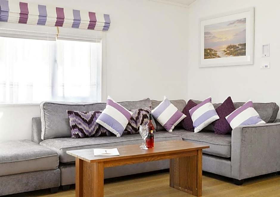 Bovisand Lodge Holiday Park, Beachside Location & Indoor Heated Pool