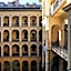 BudapeStayz - Raday Rooms
