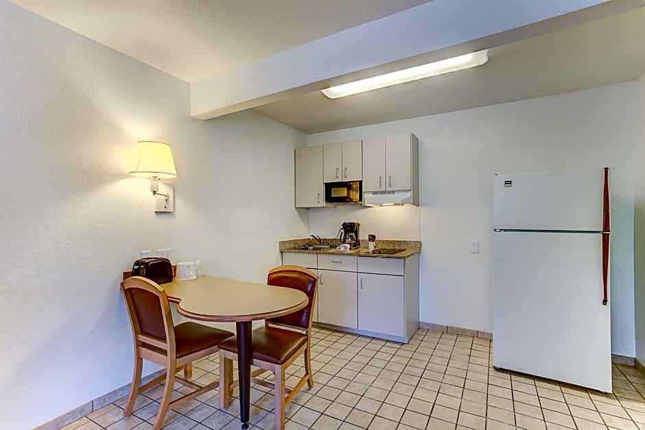 Studio 6-Kissimmee, FL - Orlando