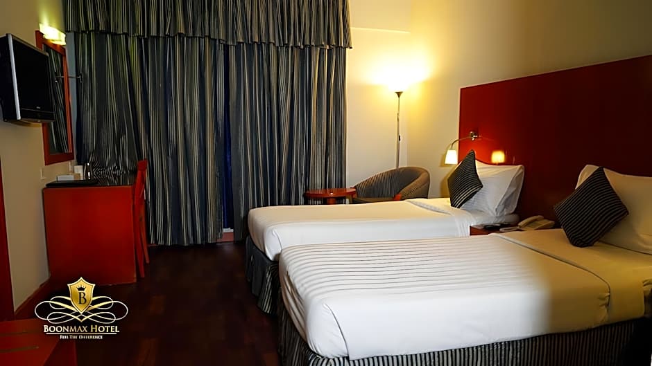 BOONMAX HOTEL