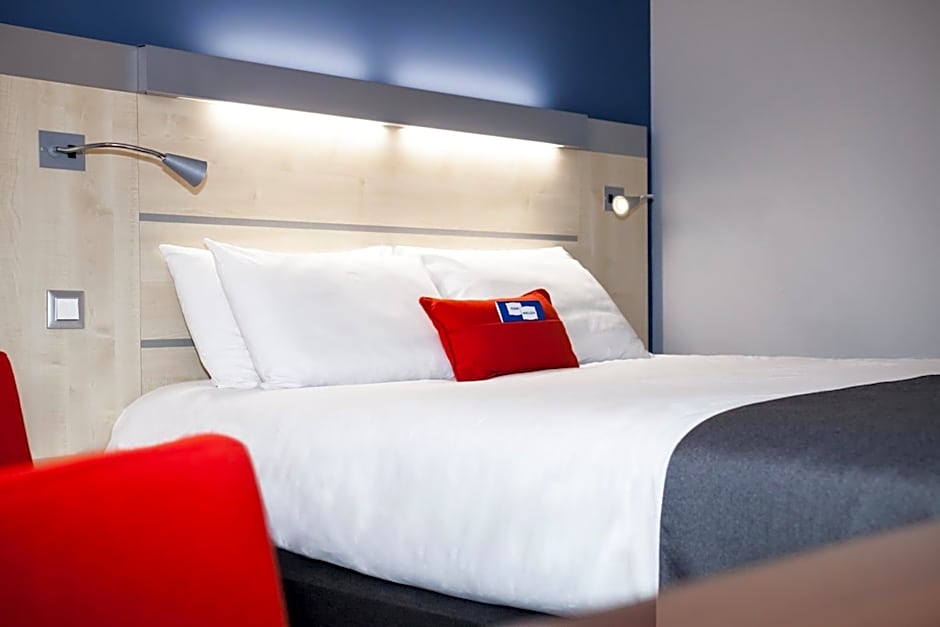 Holiday Inn Express Toulouse Airport By IHG