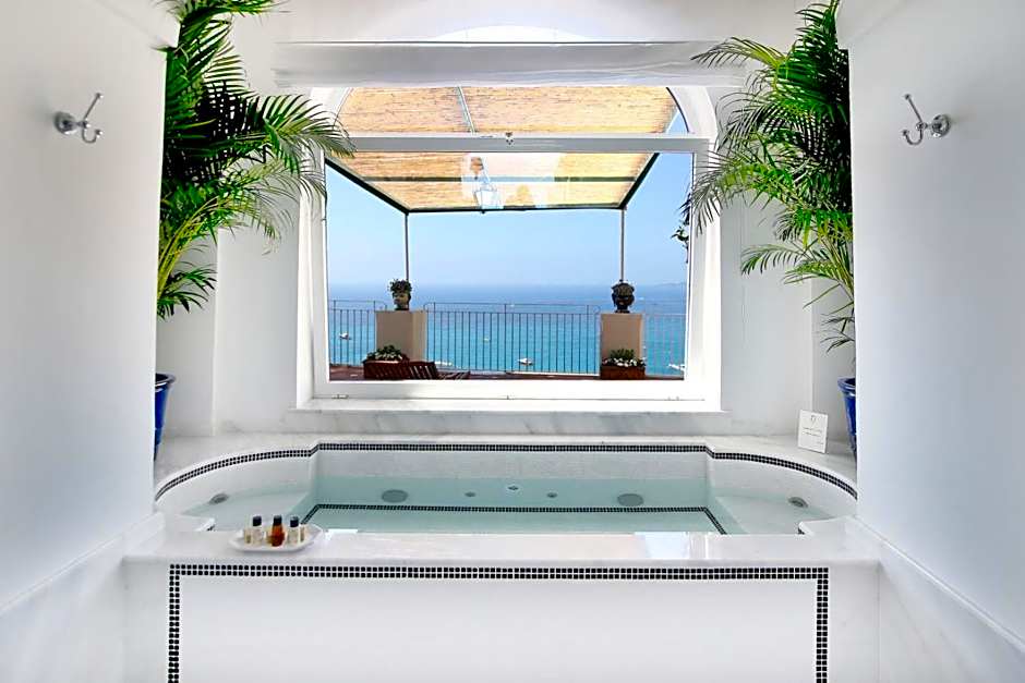Photo 1 of 6 of Deluxe 1 King Bed Suite