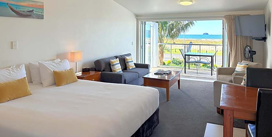 Baileys At The Beach Motel