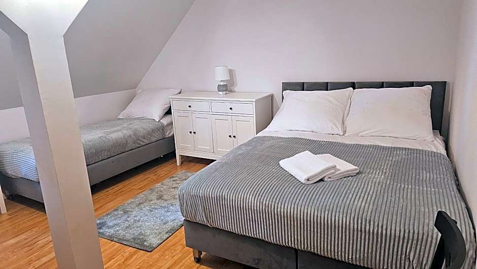 Pałac Ostoja - pokoje gościnne