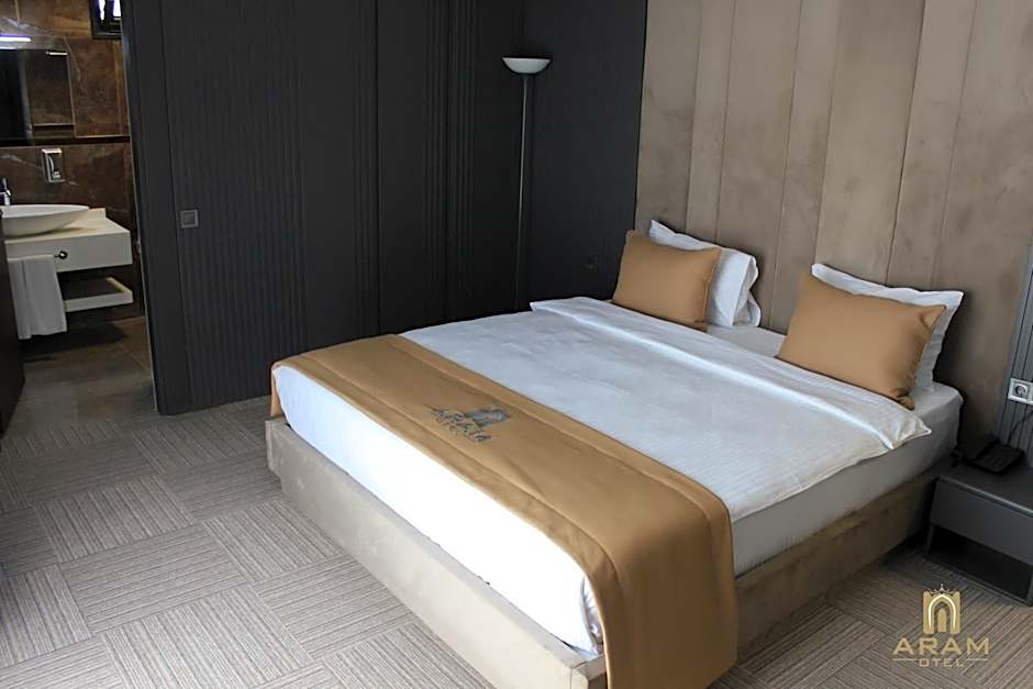 Aram Otel Business & Luxury
