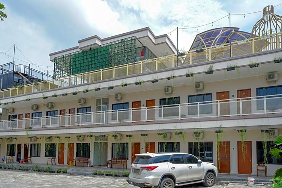 RedDoorz @ Jalan Majapahit Semarang