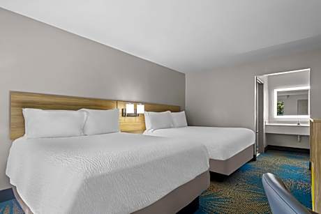 Queen Room with Two Queen Beds - Non-Smoking