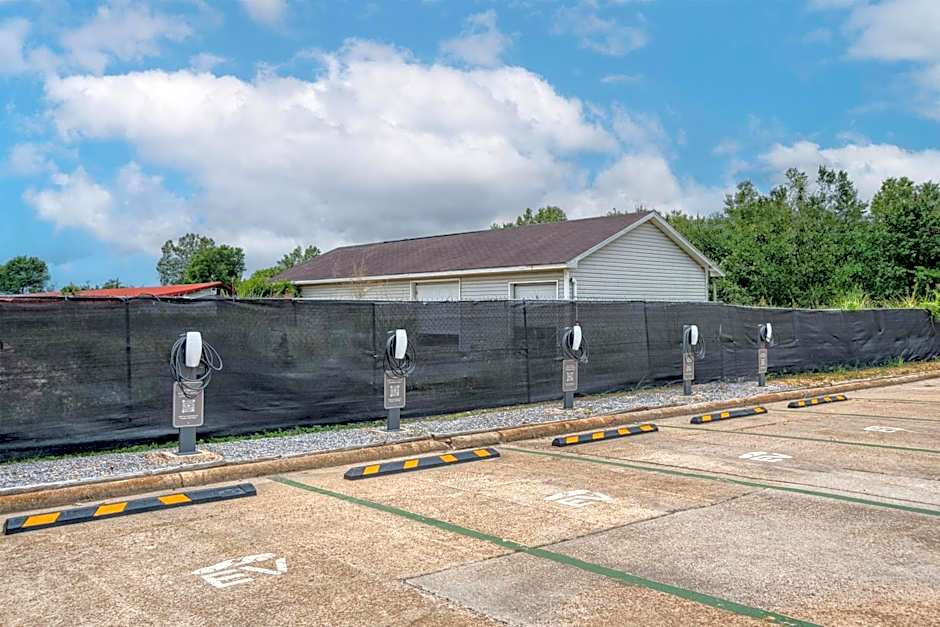 SureStay Plus Hotel by Best Western Greenwood