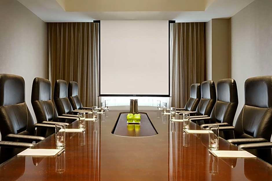 Embassy Suites By Hilton Boston Waltham