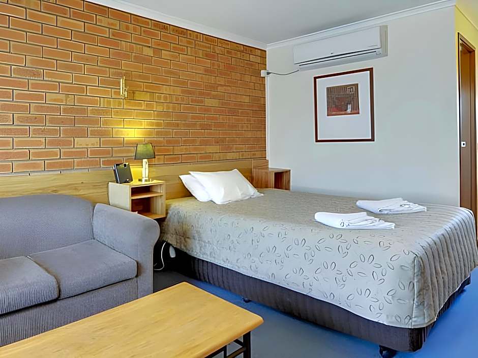 Always Welcome Motel