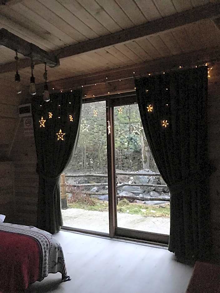 Foga Bungalov – Çamlihemsin, WI