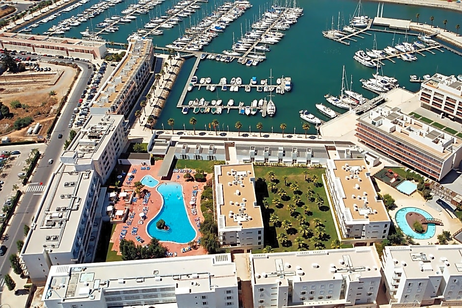 Marina Club I