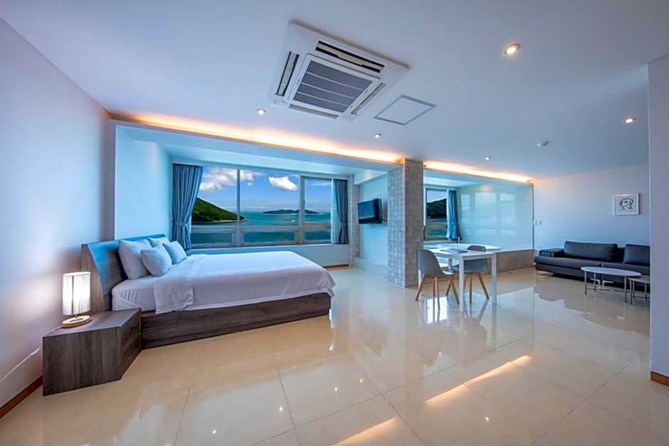 HOTEL SANGSANG & Private Sang Sang Pool Villa