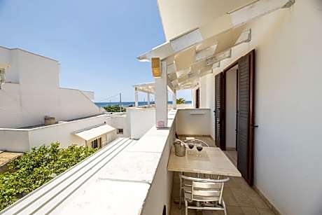 Double Room with Partial Sea View