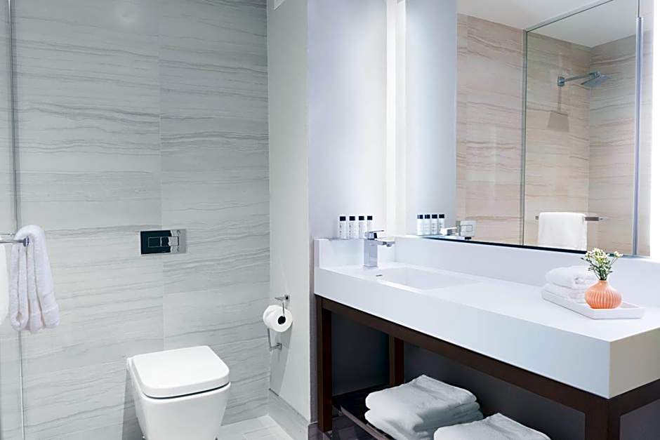 Courtyard by Marriott New York Manhattan/Midtown West