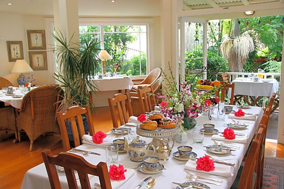 Peace and Plenty Inn