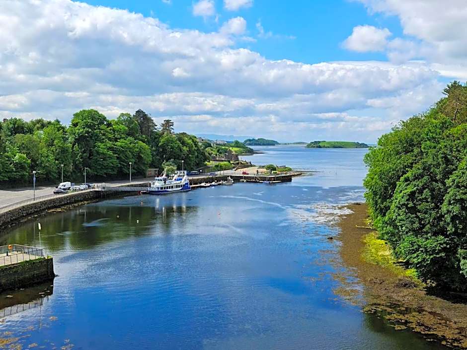 Central Hotel Donegal