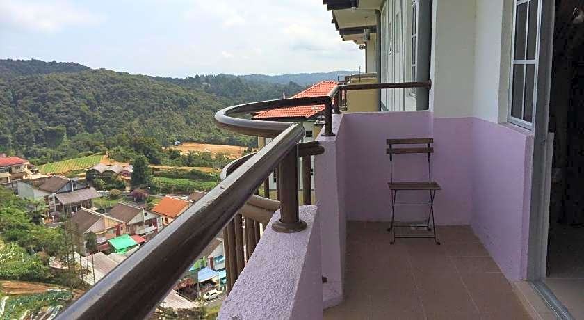 Cameron Pasar Malam Apartment @ Crown Imperial Court