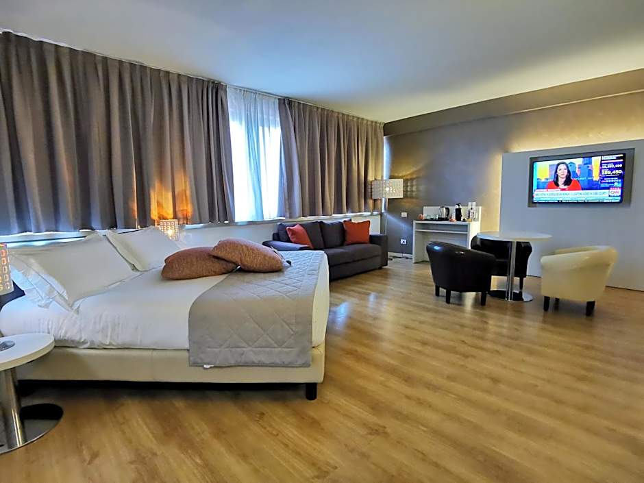 Photo 1 of 7 of Junior Suite