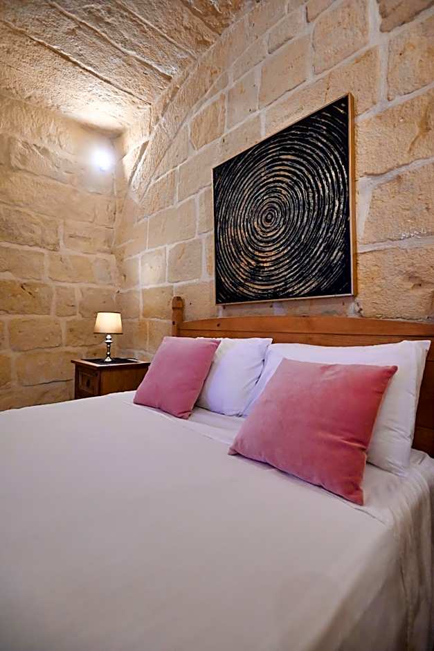 The Cloisters Bed And Breakfast