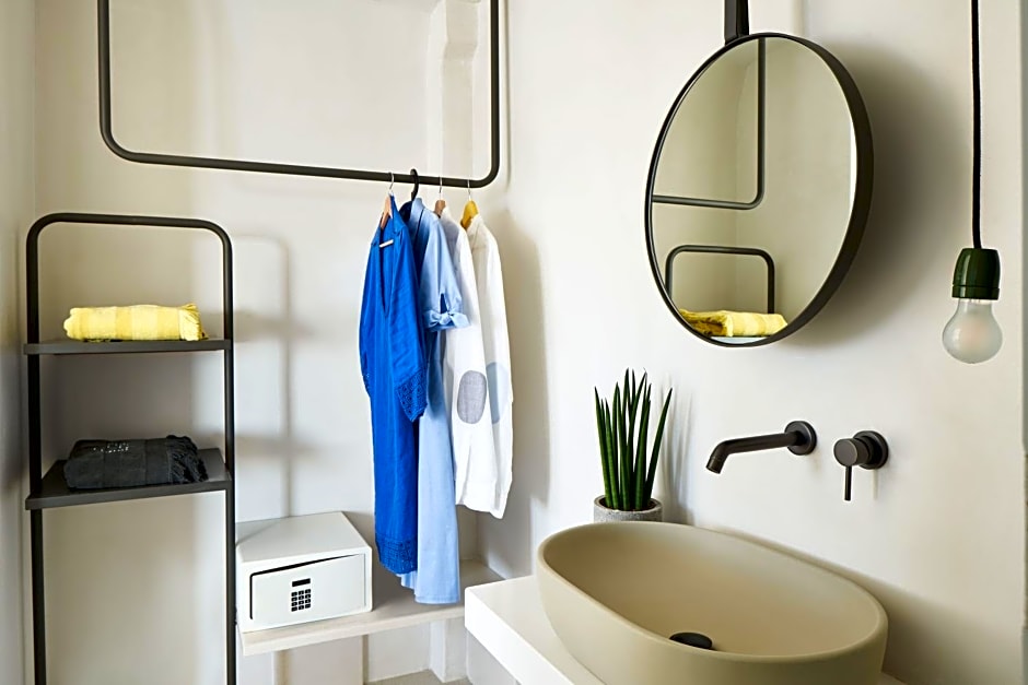 Alti Santorini Suites - Caldera View