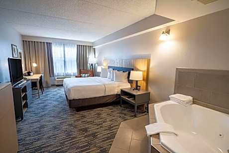 King Room with Whirlpool
