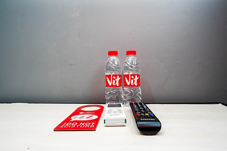 RedDoorz near Exit Tol Batang