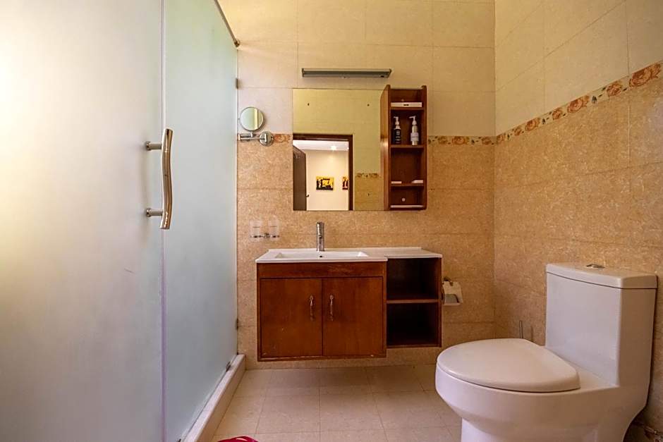 Falcon Heights Hotel