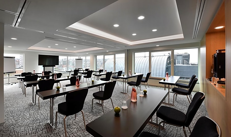 Park Inn by Radisson Brussels Midi